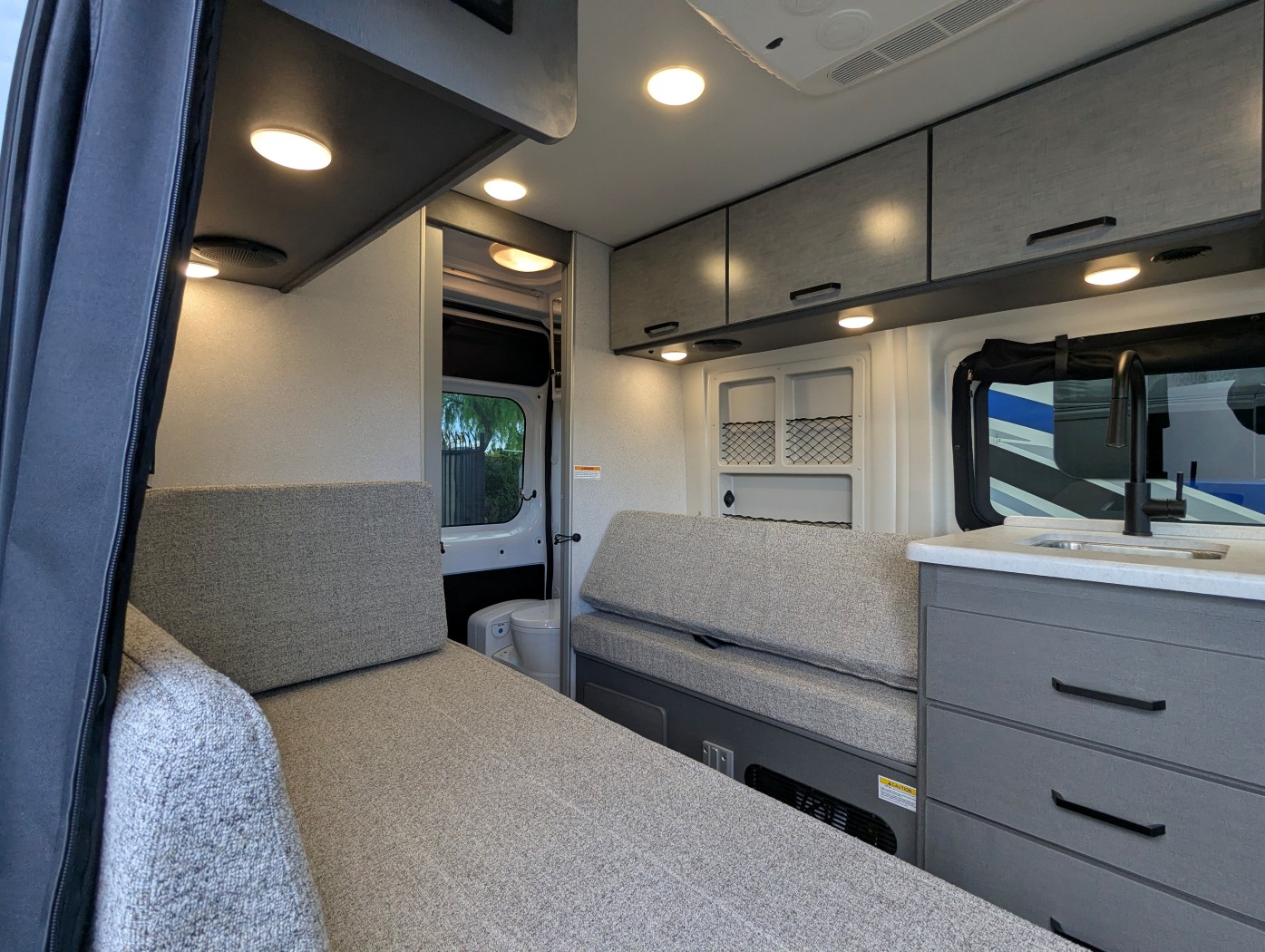 2026 Thor Motor Coach Rize 18GS - Image 12