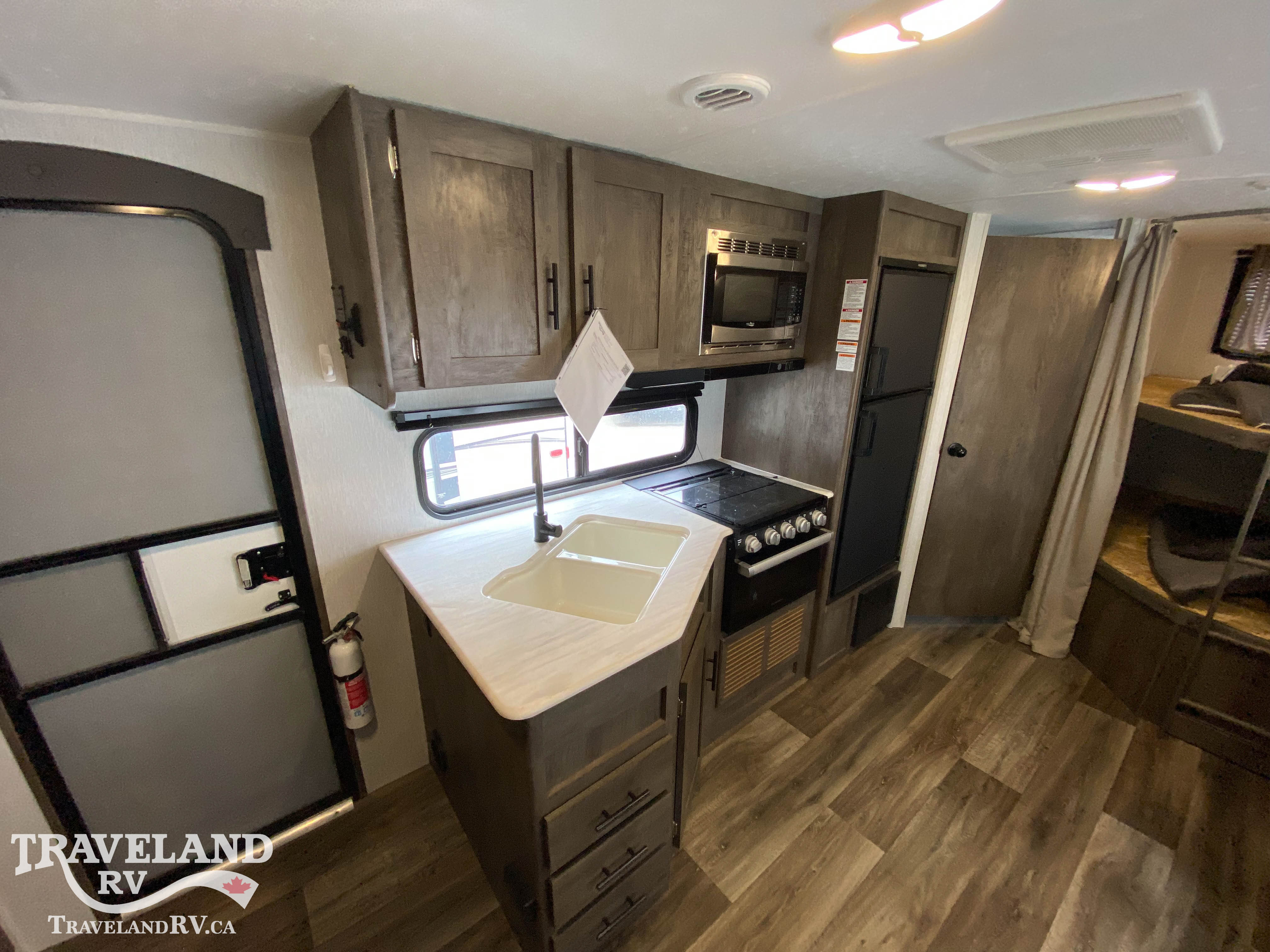 2022 Forest River WILDWOOD 240 BHXL - Image 7