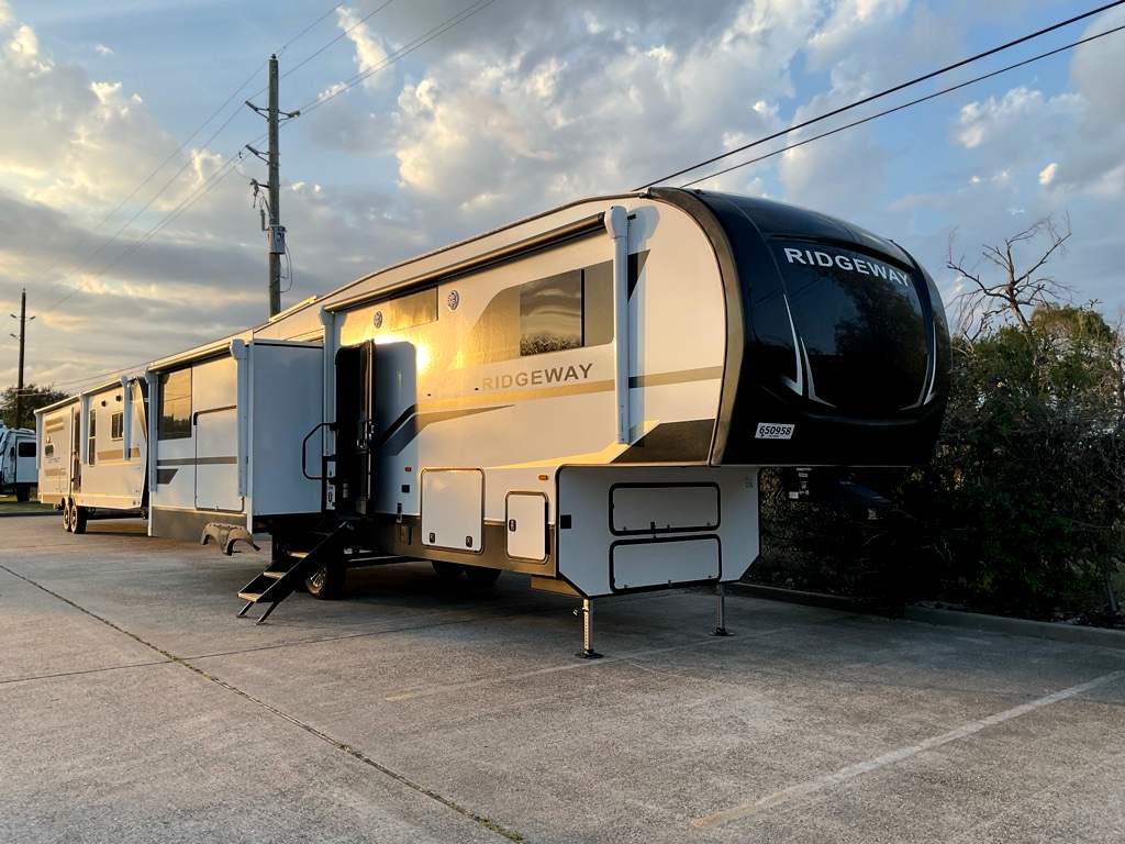 2026 KZ RIDGEWAY 32 ML - Image 3
