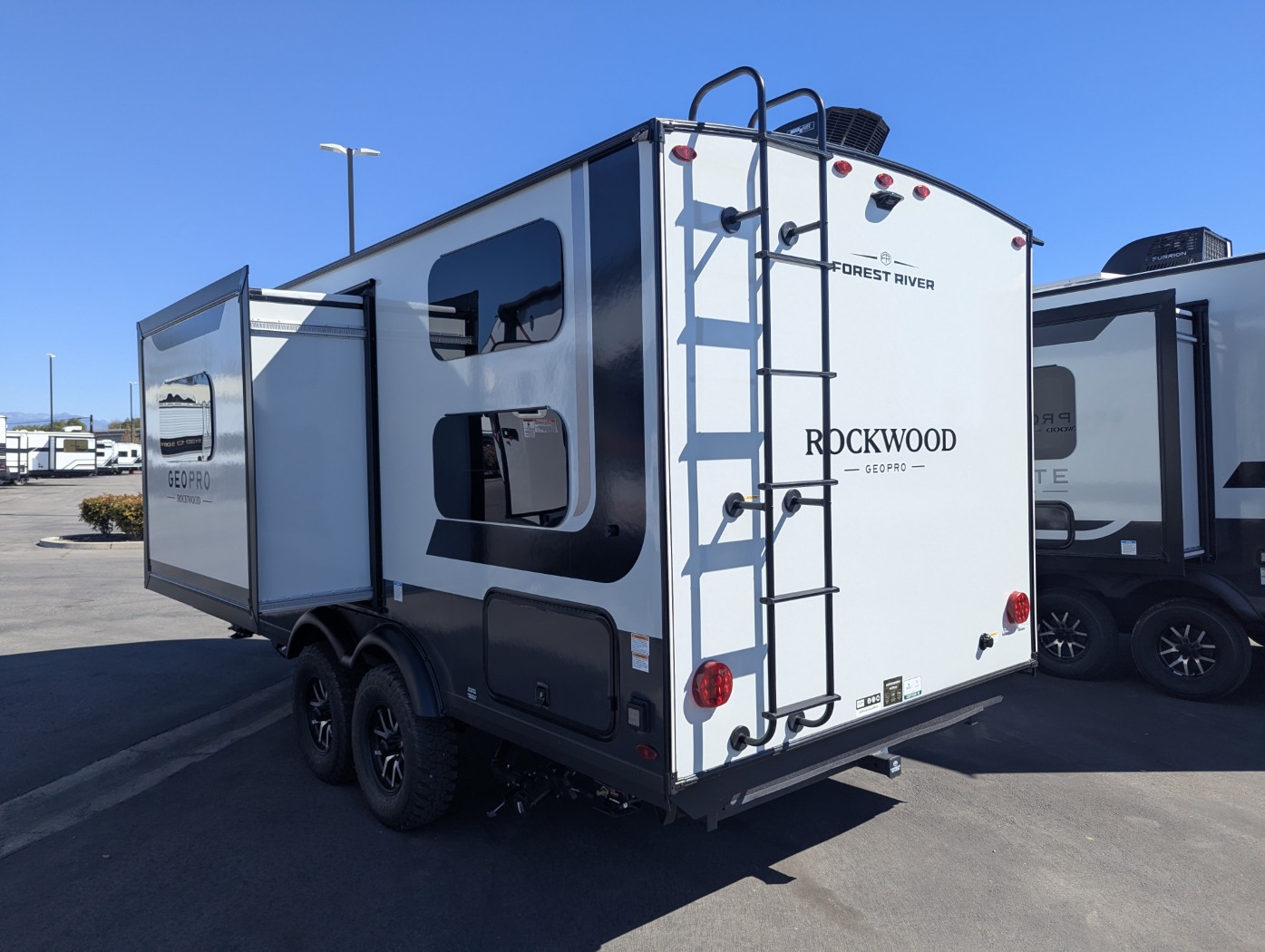 2027 Forest River Rockwood Geo Pro G20SBH - Image 4