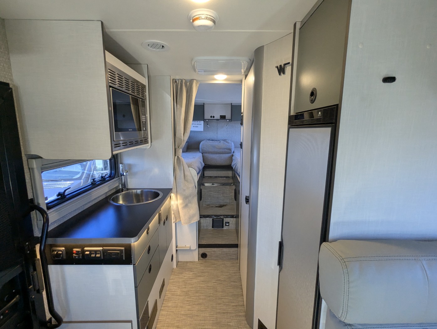 2026 Winnebago EKKO Sprinter 23B AWD - ATH Edition - Image 22