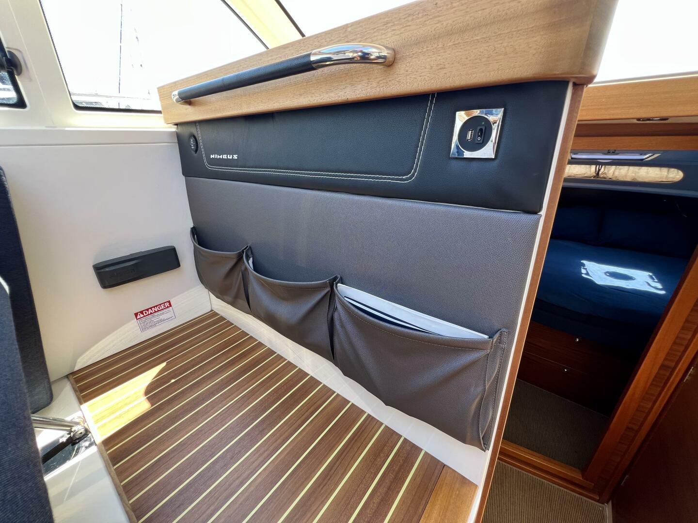 2018 Nimbus 365 Coupe - Image 44