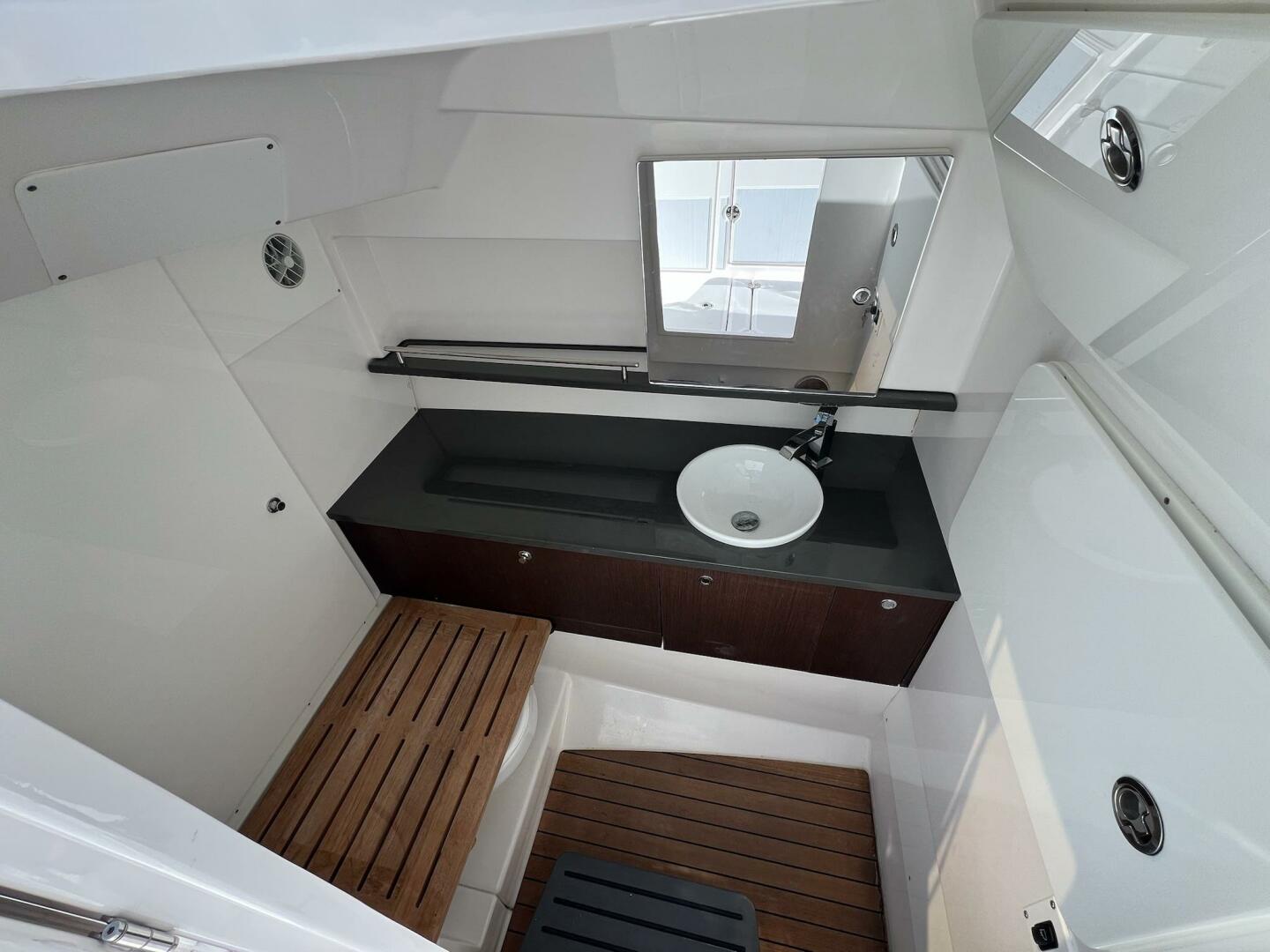 2019 Everglades 340 Dual Console - Image 6