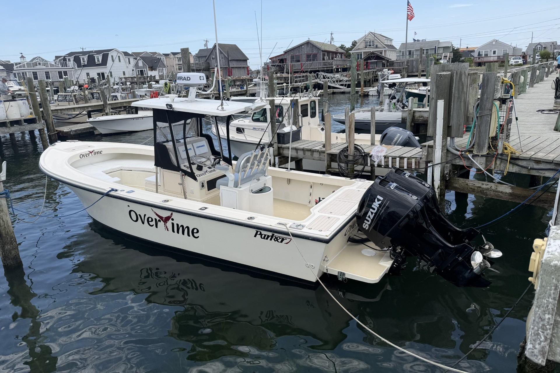1999 Parker 2501 Center Console - Image 1