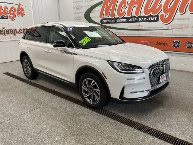 2023 Lincoln Corsair Utility 4D AWD - Image 3