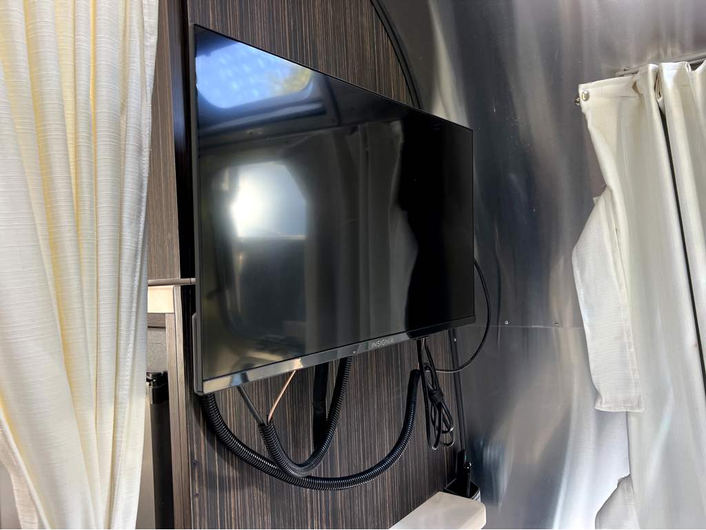 2017 AIRSTREAM INTERNATIONAL 19CB - Image 20