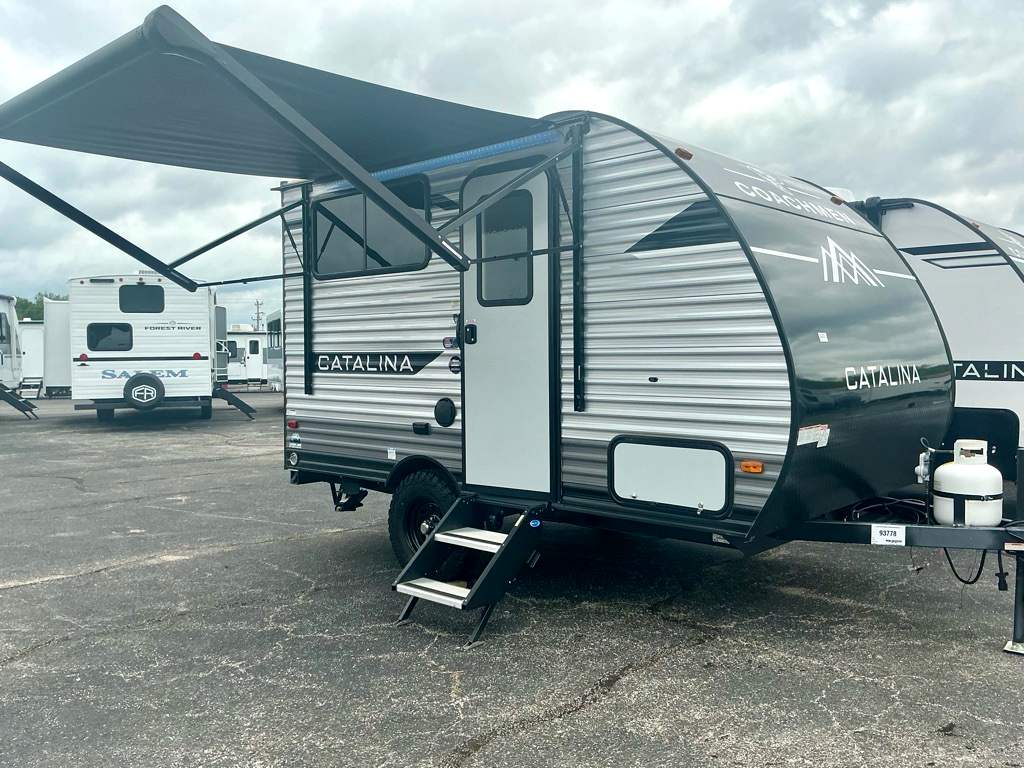 2025 COACHMEN 134BHX - Image 2