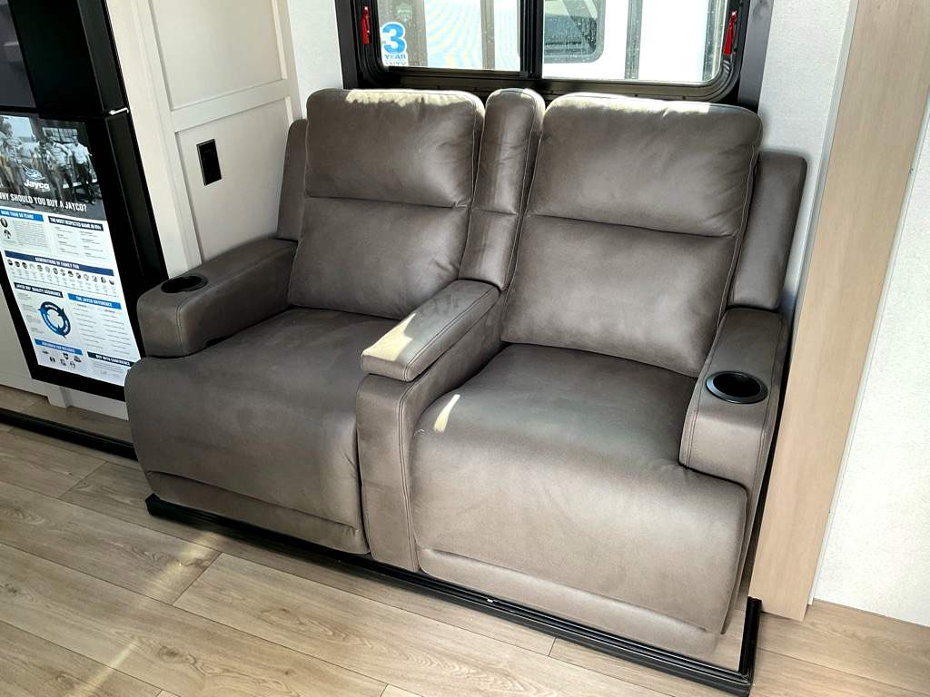 2027 JAYCO Jay Feather 21MML - Image 18