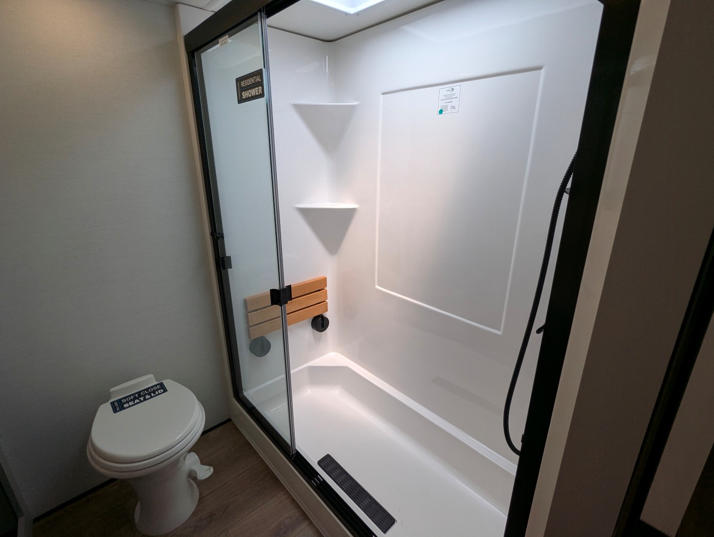 2025 Alliance RV Paradigm 375RD - Image 19