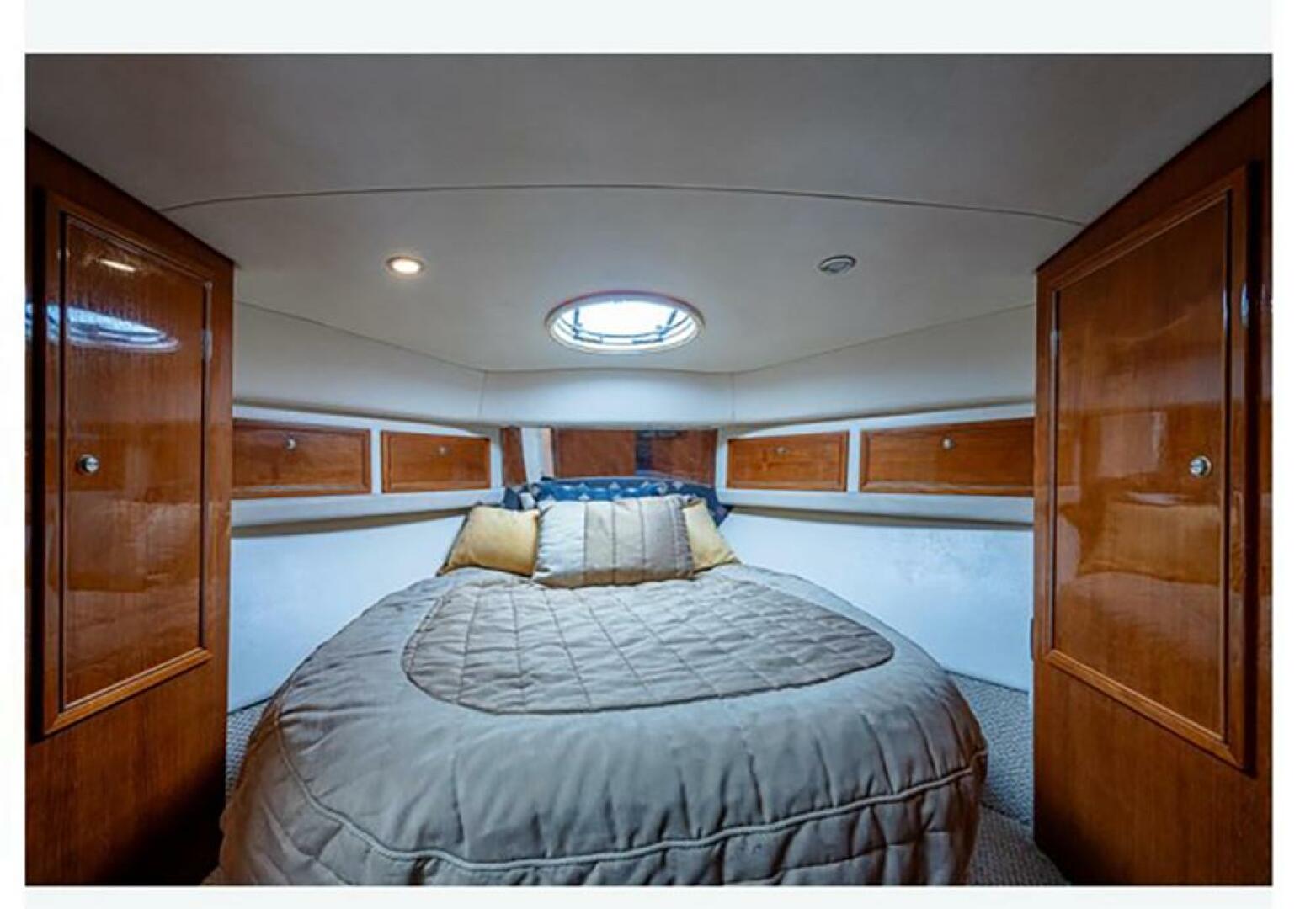 2004 Riviera 42 Convertible - Image 11