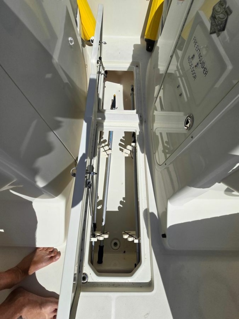 2008 Hydra-Sports 2200 DC - Image 23