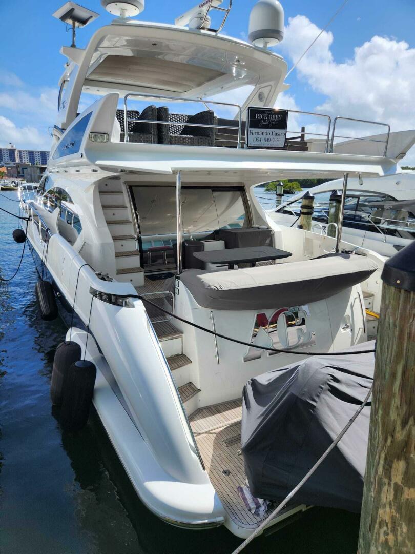 2014 Azimut Flybridge - Image 6