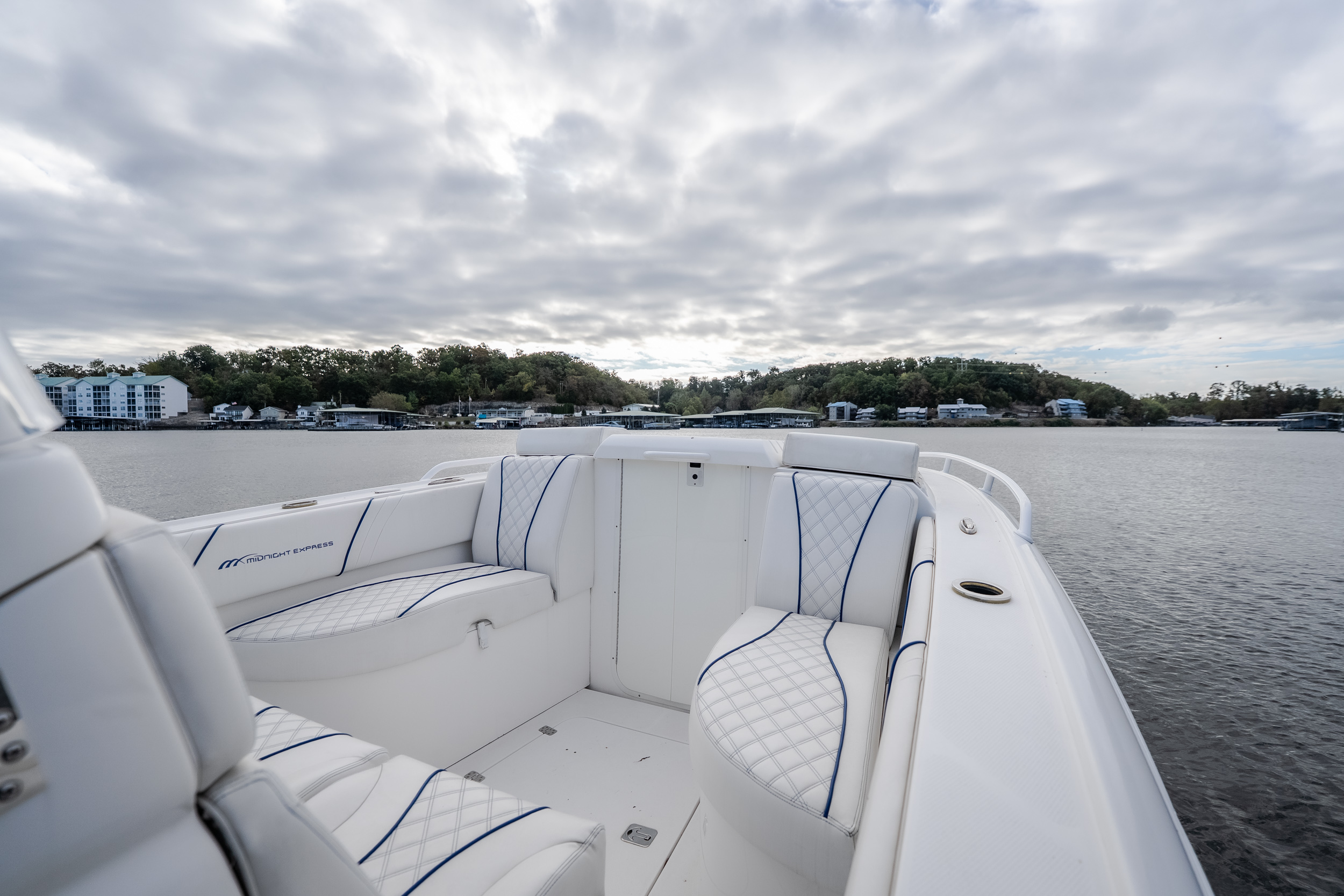 2017 Midnight Express 39 Cuddy  - Image 37