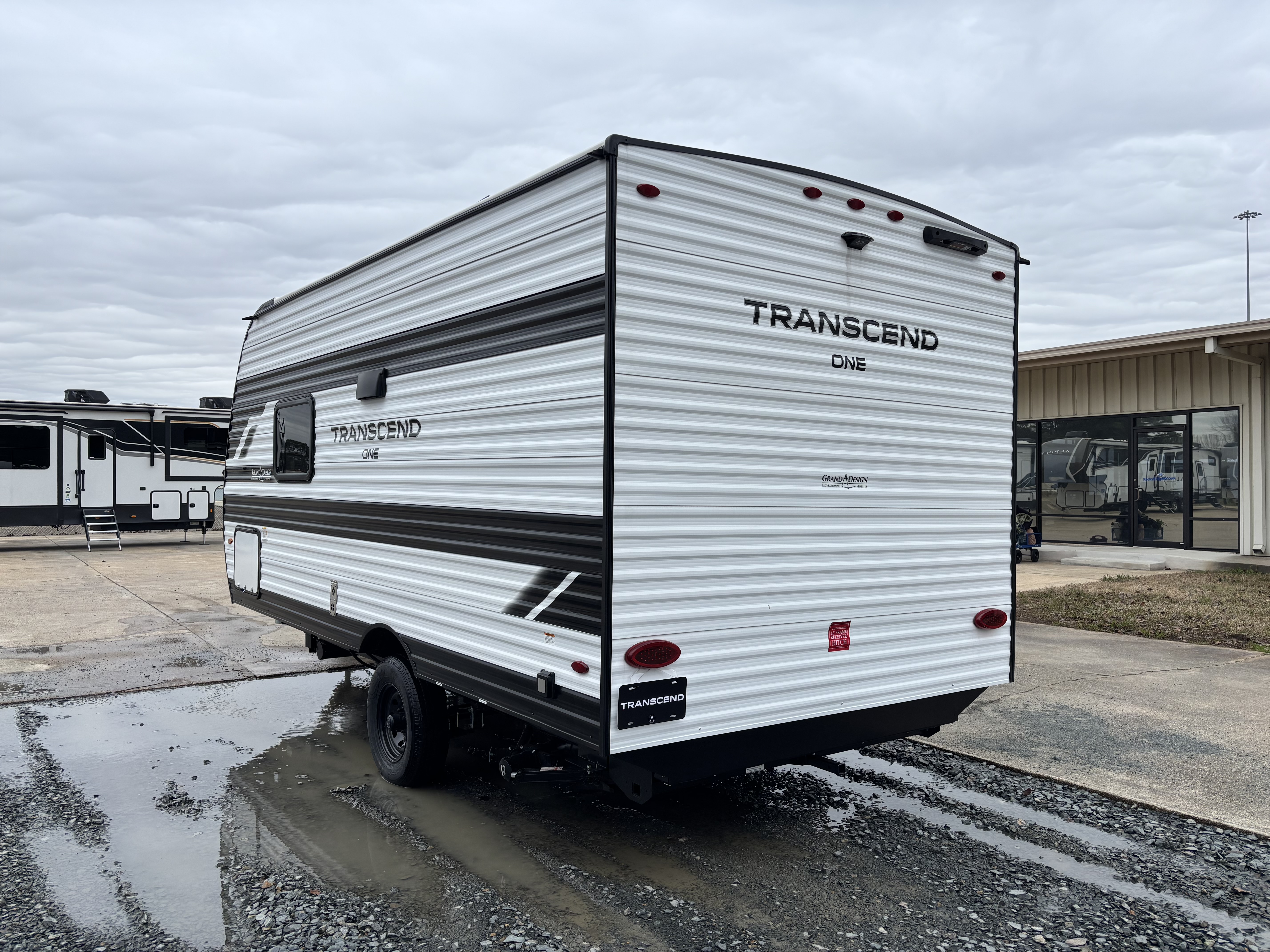 2026 Grand Design Transcend ONE 151RB - Image 6