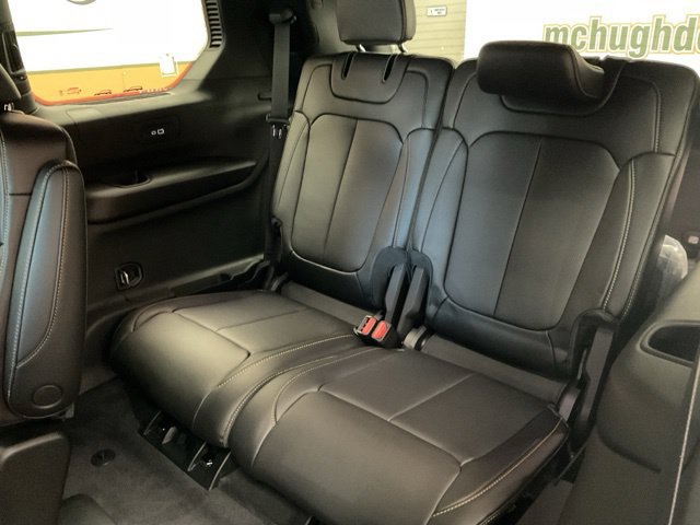 2026 Jeep Grand-Cherokee-L Laredo Altitude 4x4 - Image 23