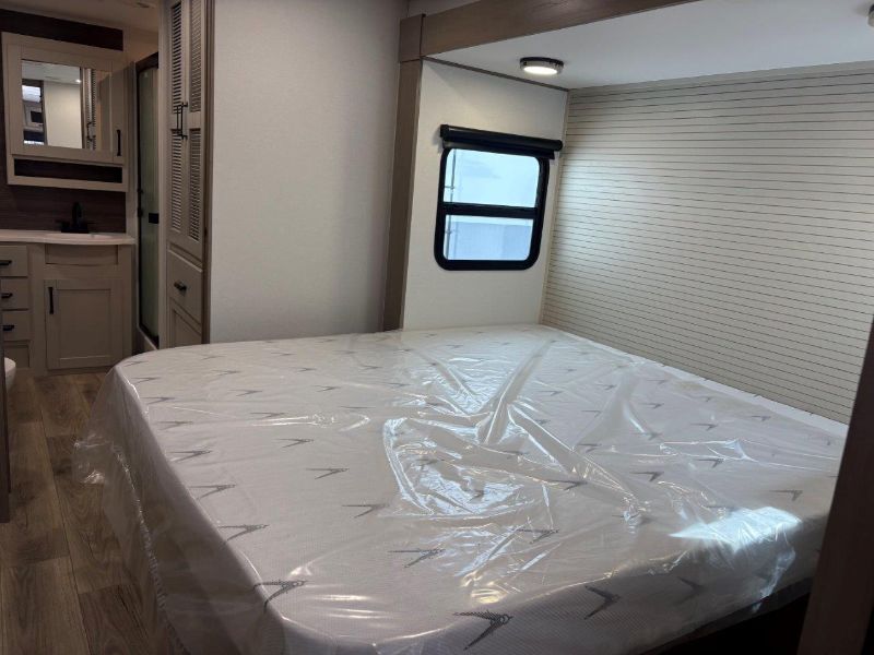 2026 Grand Design Reflection Travel Trailer 322FKTS - Image 14