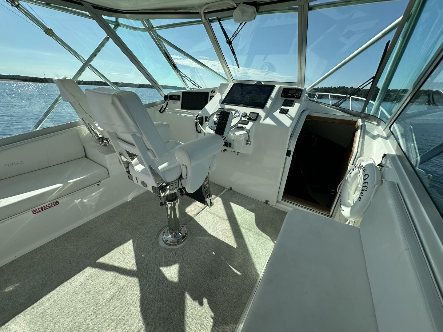 2007 Topaz 40 Express - Image 31