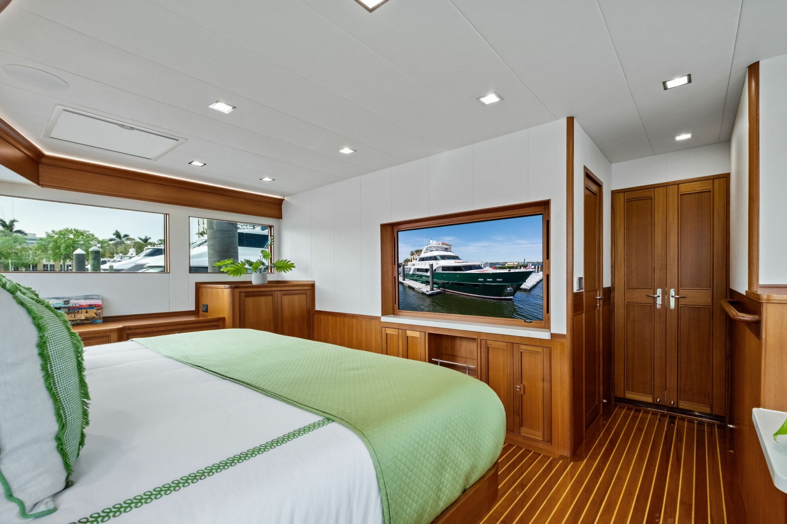2024 Marlow 90V - Image 31