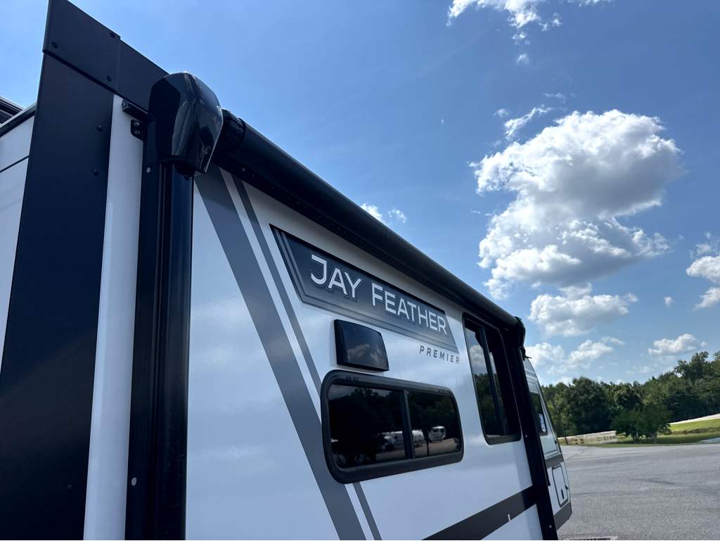 2027 JAYCO JAY FEATHER 27MK - Image 5