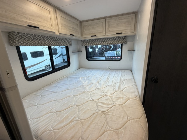 2024 SUNSEEKER 2150LE - Image 12