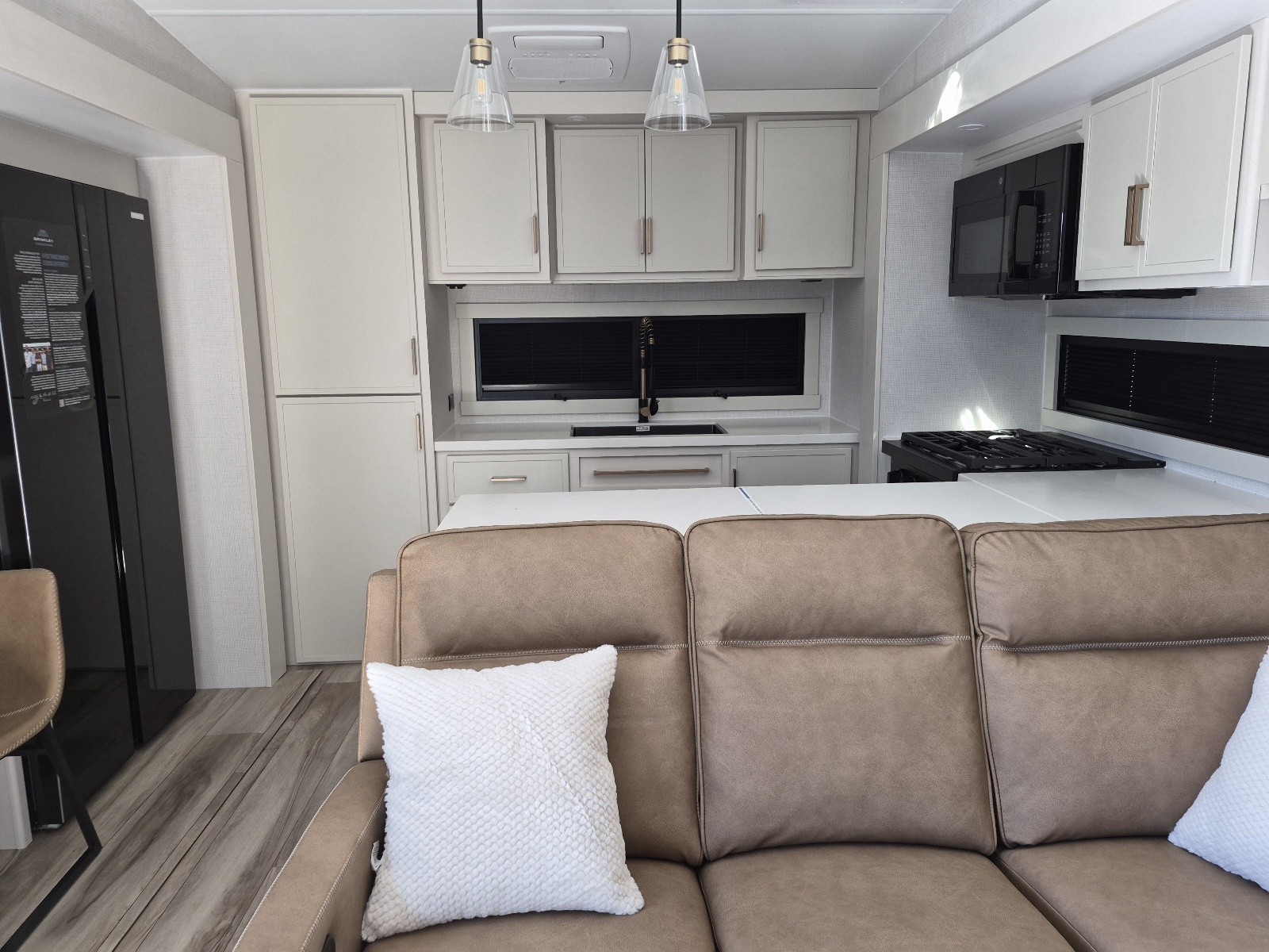 2027 Brinkley RV Model Z 2700 - Image 4