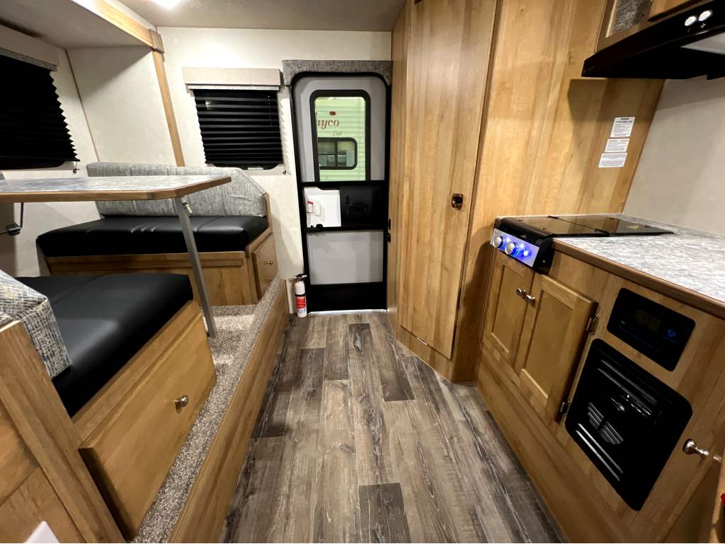 2027 Westland RV Travelaire 83SL - Image 13