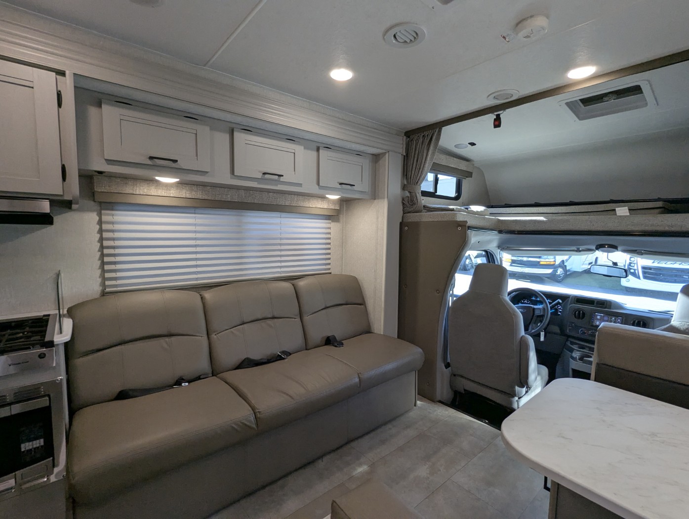 2025 Coachmen Leprechaun 260QB - Ford E-450 - Image 17