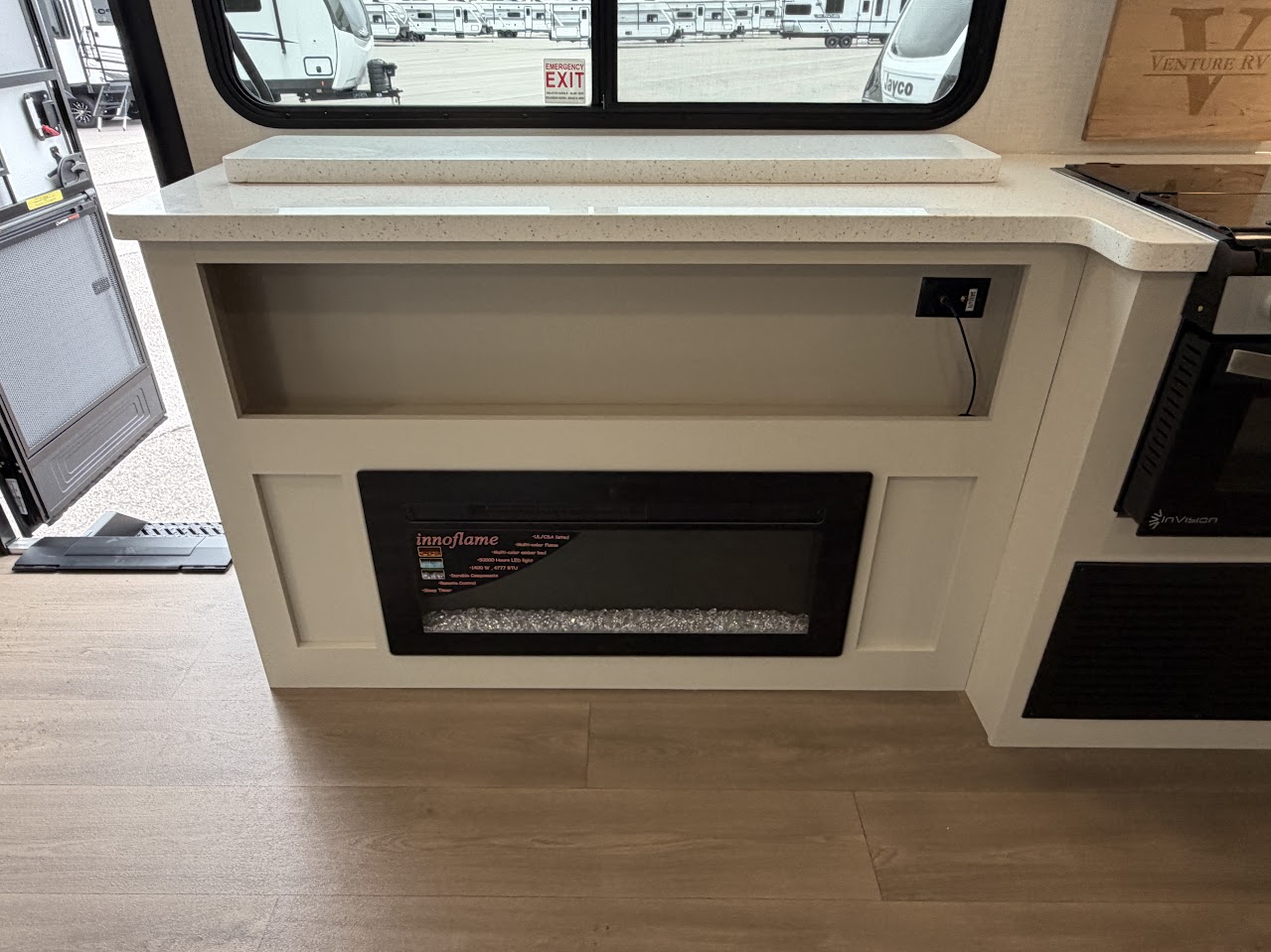 2027 VENTURE RV STRATUS 282VFD - Image 20