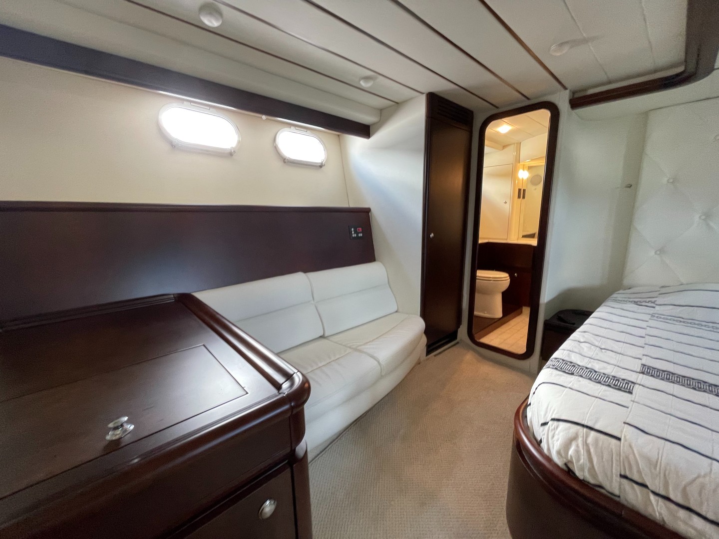 2001 Ferretti Yachts 680 - Image 24