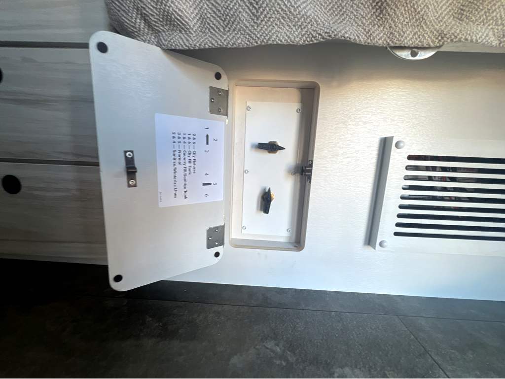 2026 JAYCO COMET 18C - Image 33