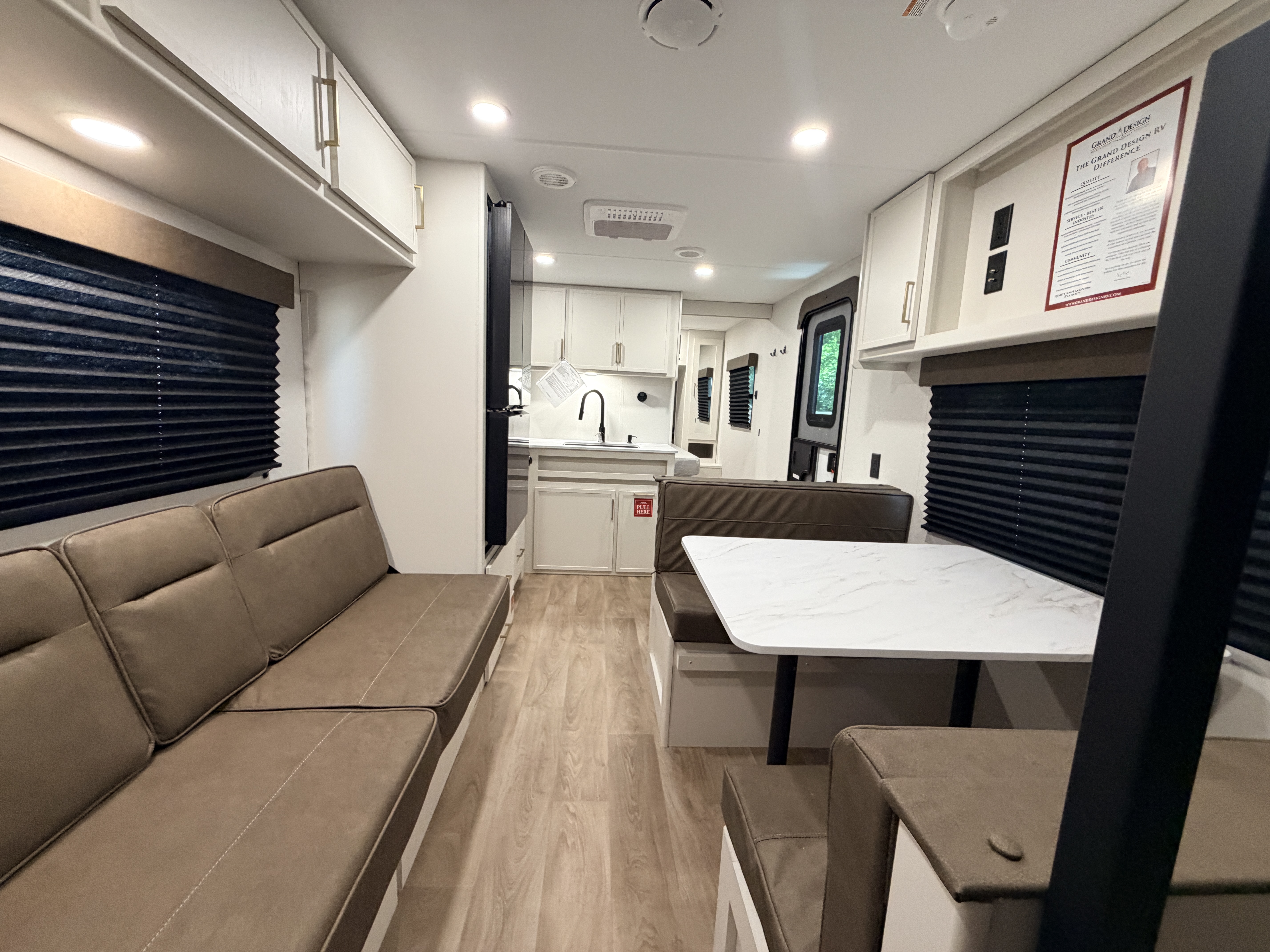 2027 Grand Design Transcend XPLOR 24BHX - Image 10