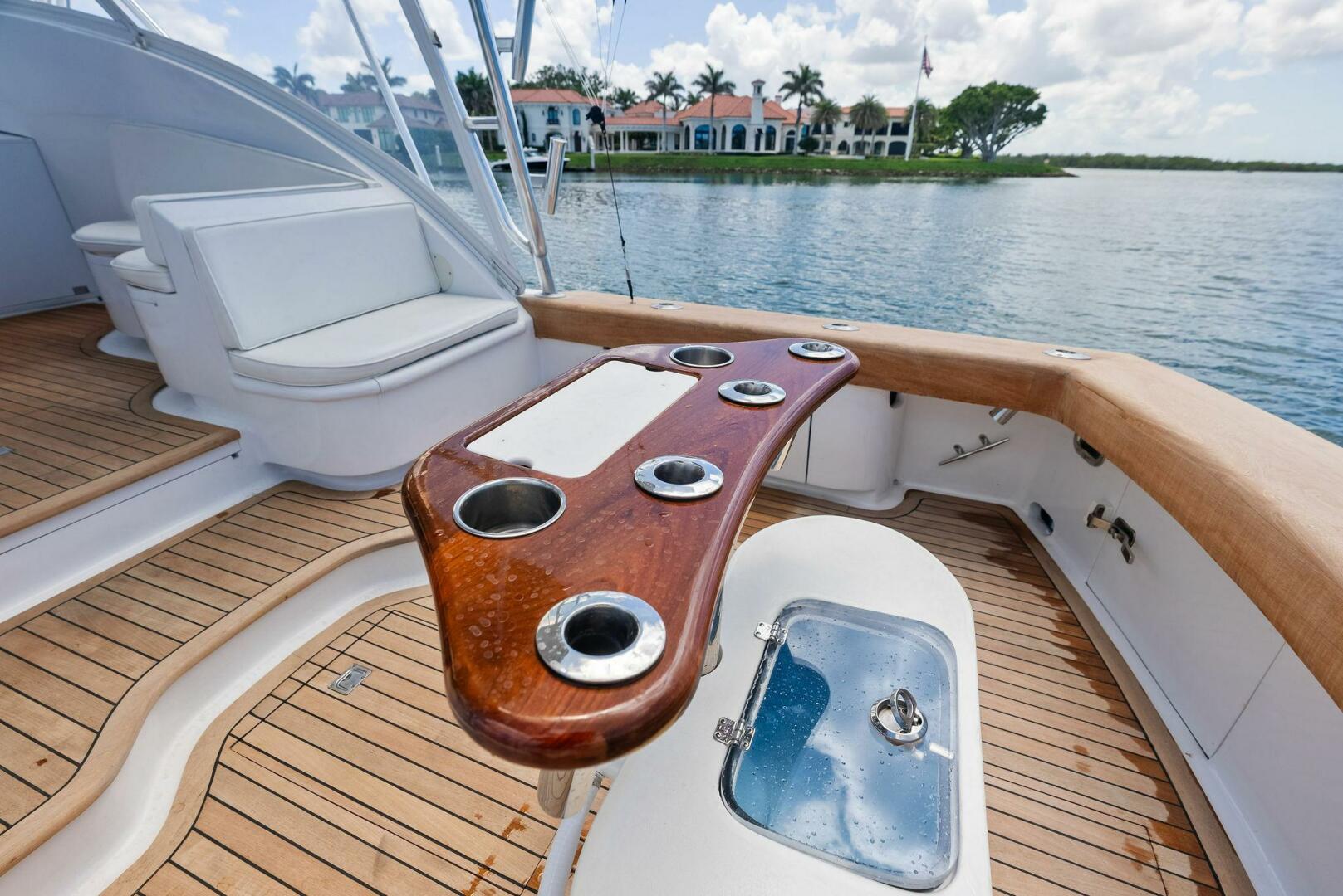 2018 Custom Carolina 35 Express - Image 46