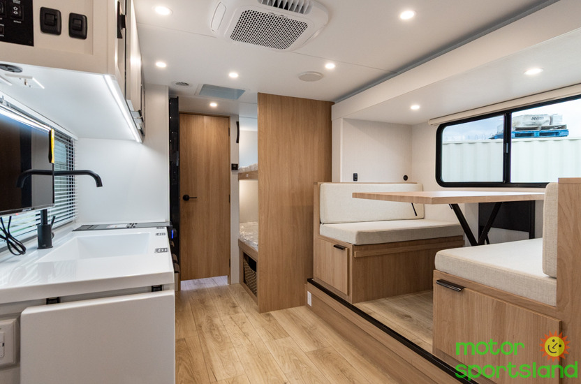 2027 Winnebago Micro Minnie 2200TBH - Image 15