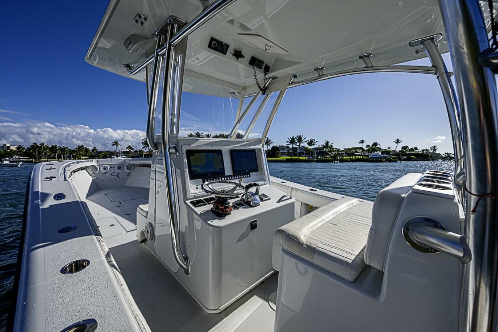2002 Yellowfin - Image 13