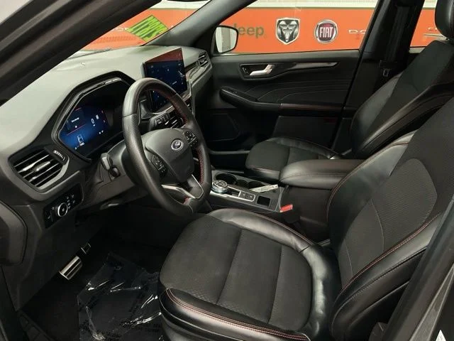 2023 Ford Escape Utility 4D ST-Line Select AWD - Image 12