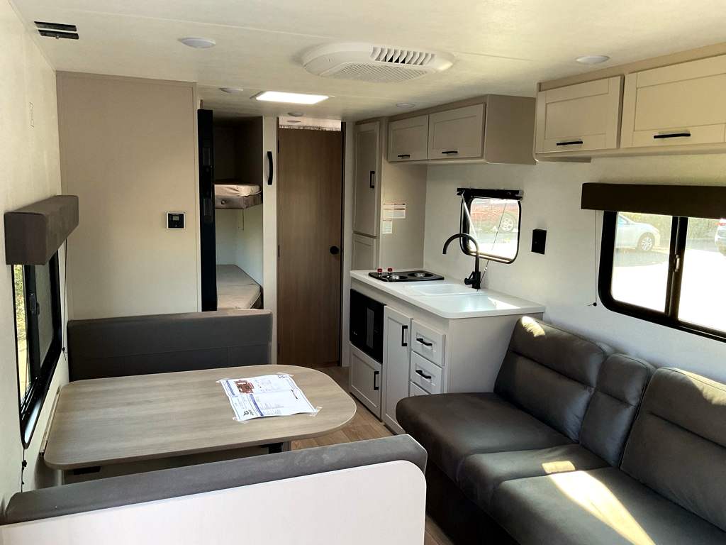 2027 JAYCO Jay Flight 250BH - Image 5