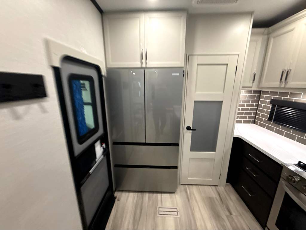 2026 Keystone ALPINE 3910RK - Image 18