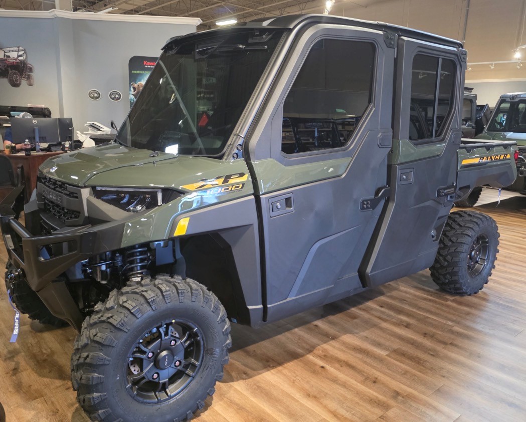 2027 Polaris Ranger Crew XP 1000 NorthStar Ultimate - Image 1