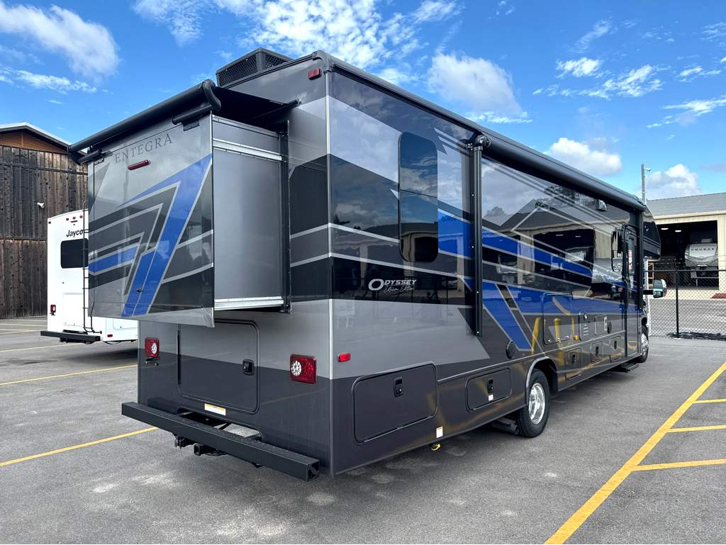 2027 ENTEGRA COACH ODYSSEY 30Z - Image 3