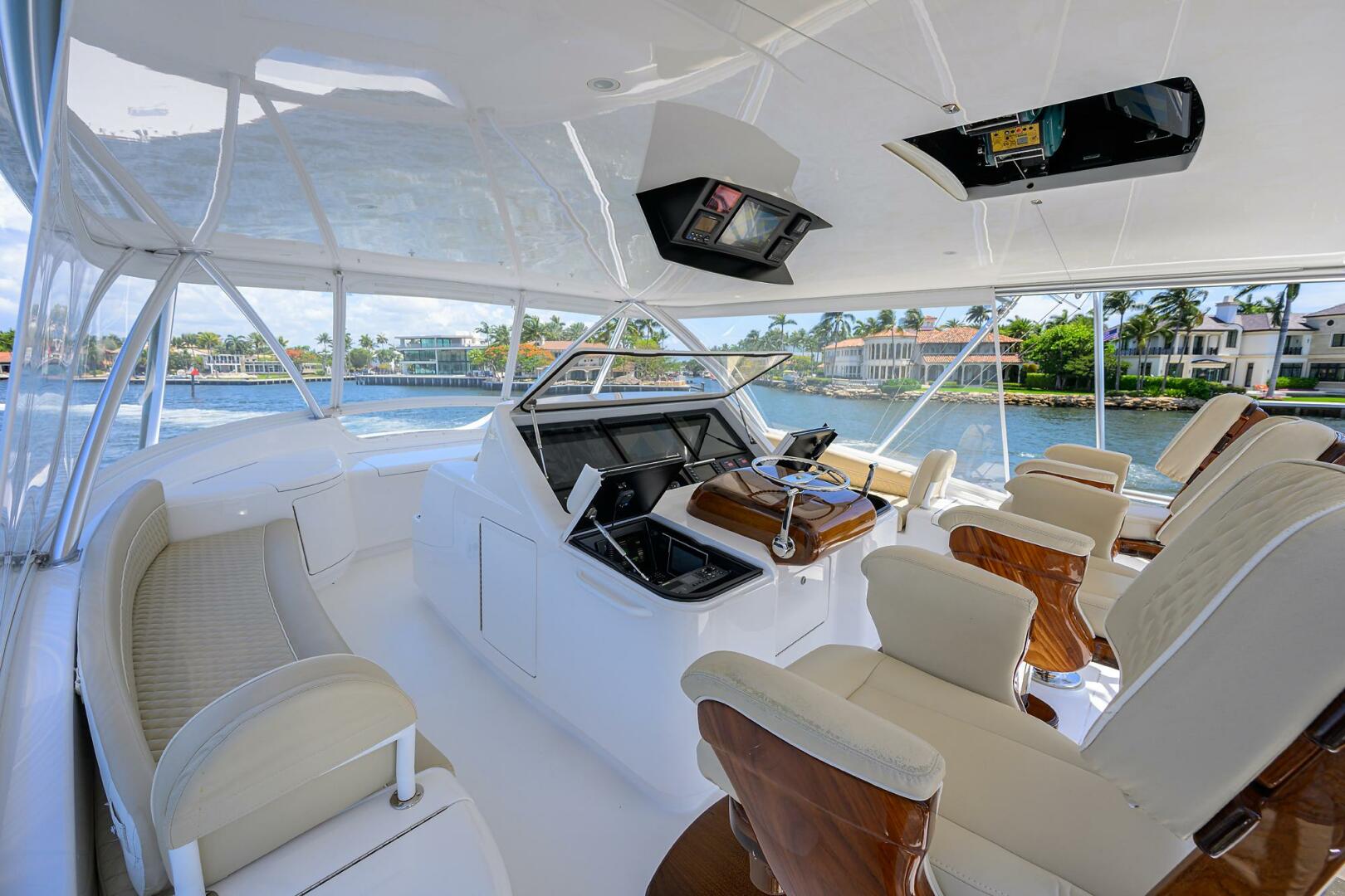 2021 Viking 72 Convertible - Image 27