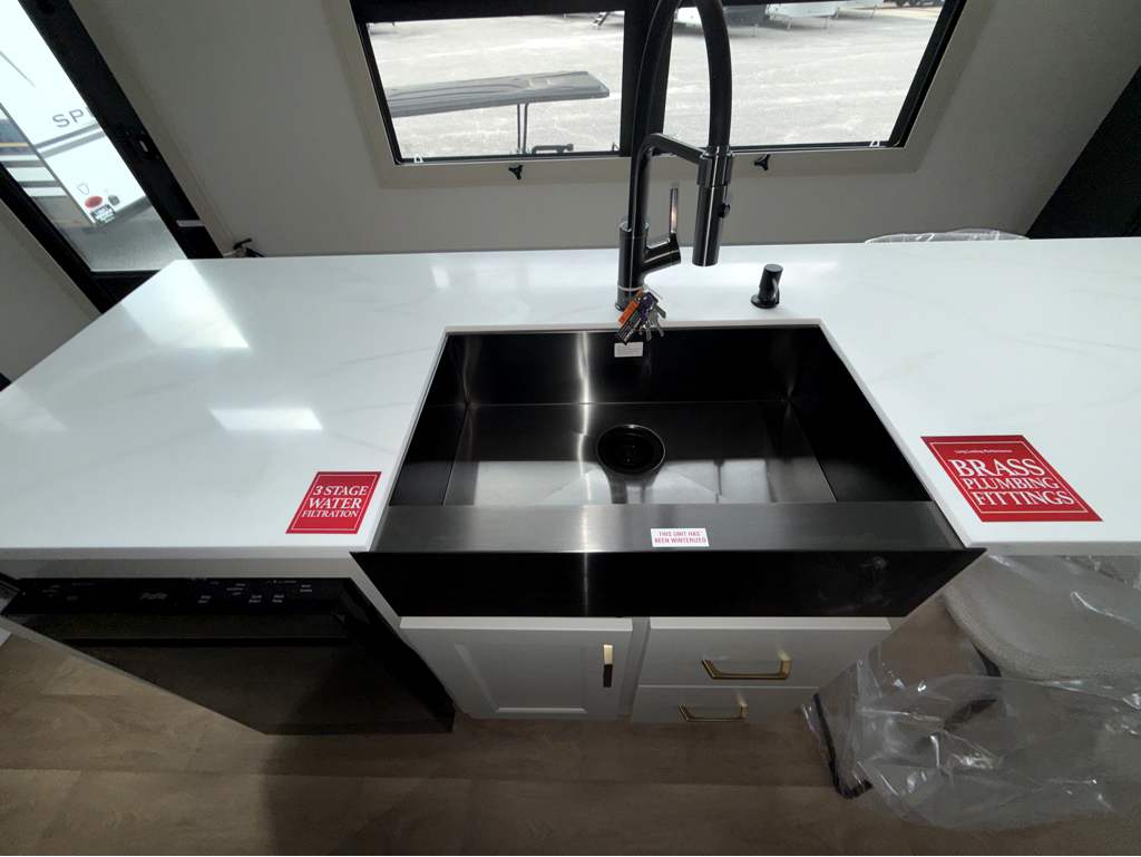 2026 GRAND DESIGN FOUNDATION 42GD - Image 16