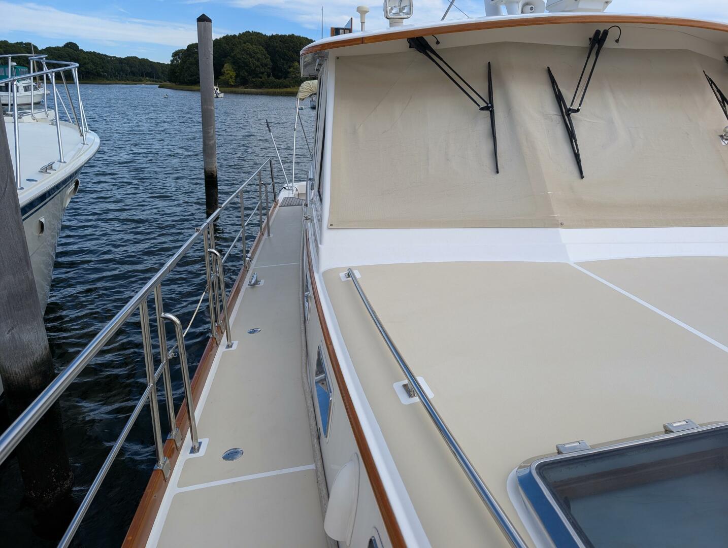 2006 Grand Banks - Image 75