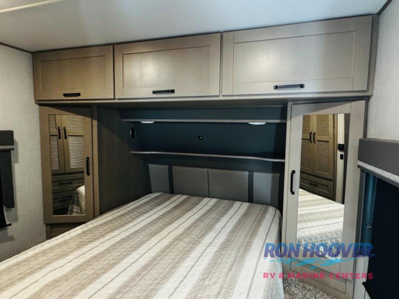 2023 GRAND DESIGN 312BHTS - Image 17