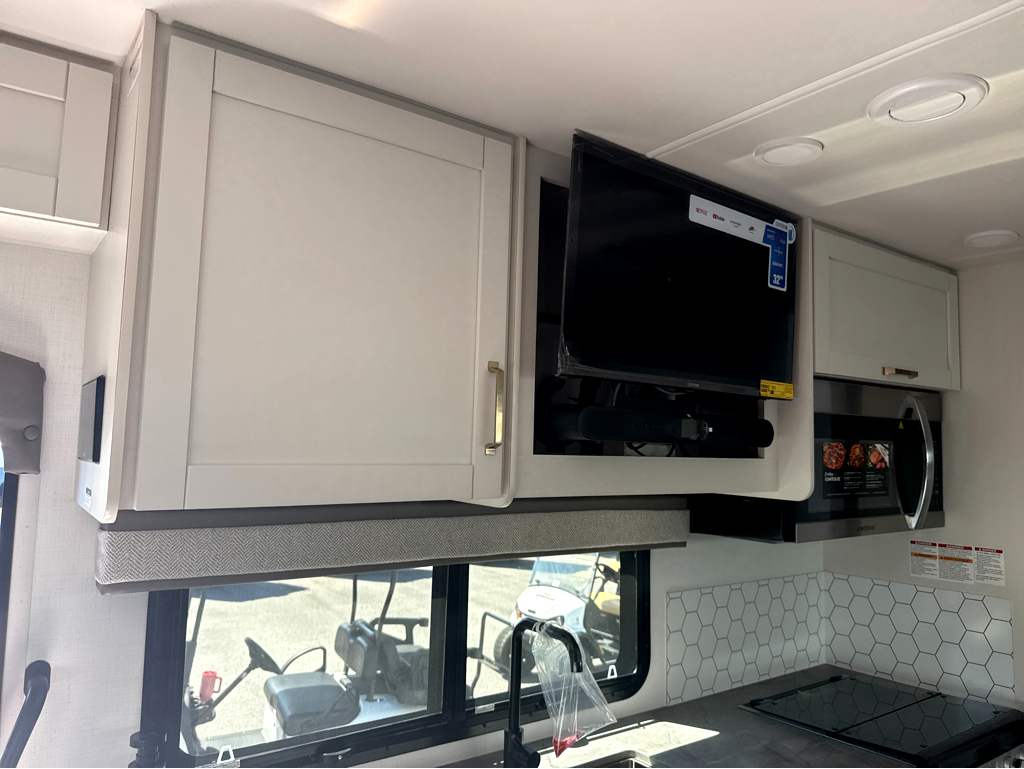 2027 JAYCO GREYHAWK 29MV - Image 15