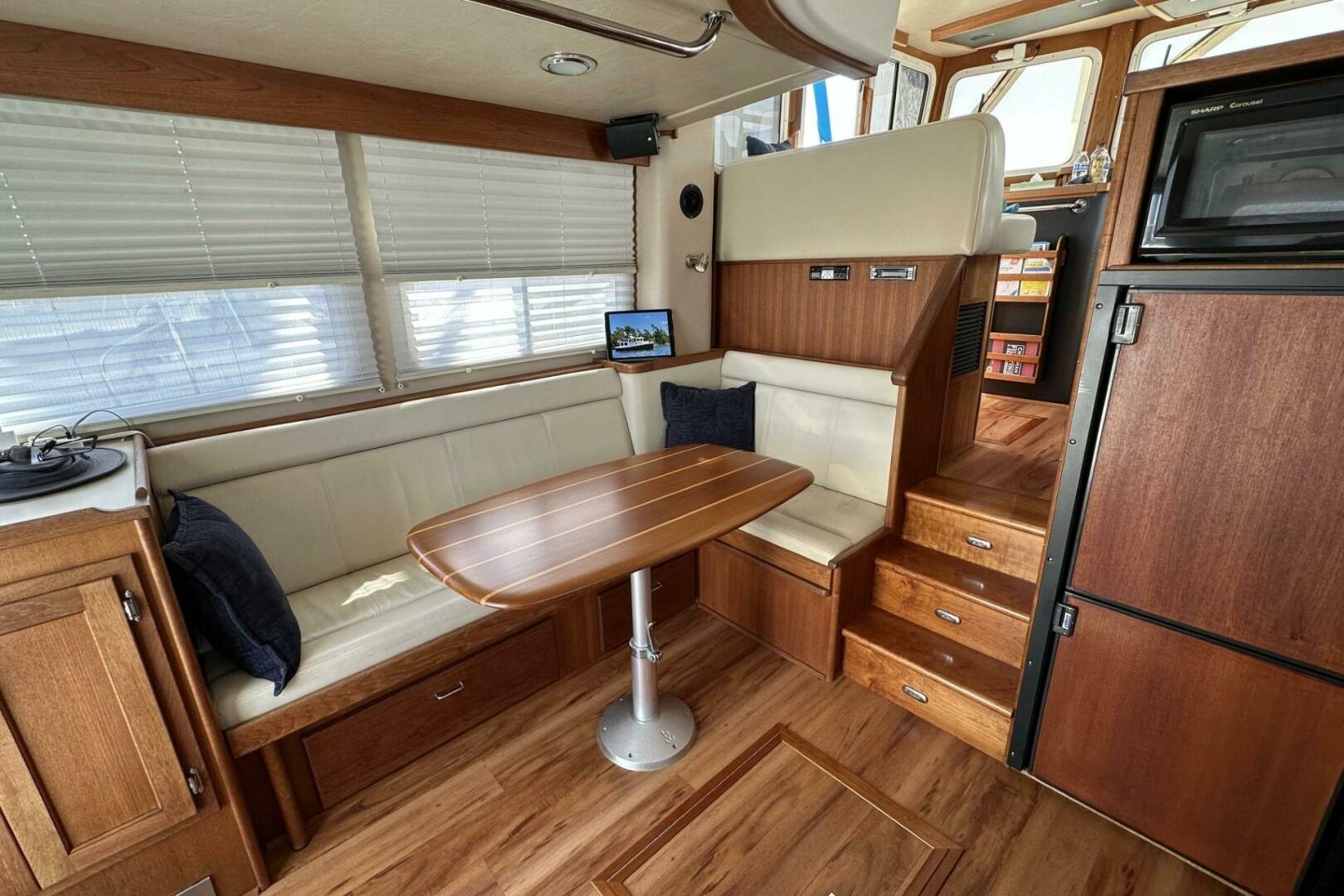 2005 American Tug 34 Pilothouse - Image 15