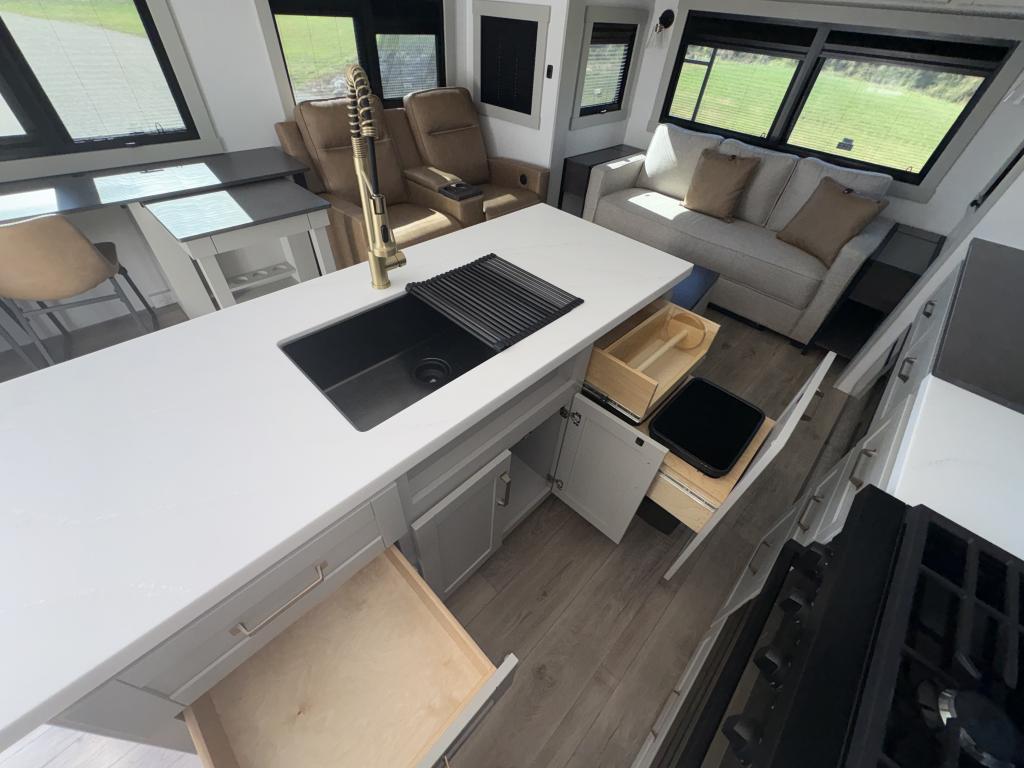 2026 BRINKLEY MODEL Z 3100 - Image 21
