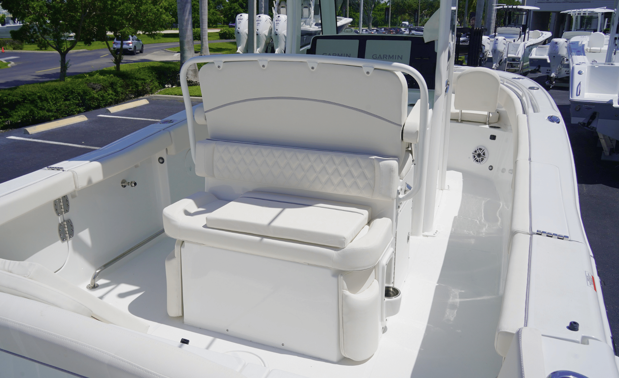 2027 SEA HUNT ULTRA 255SE - Image 17