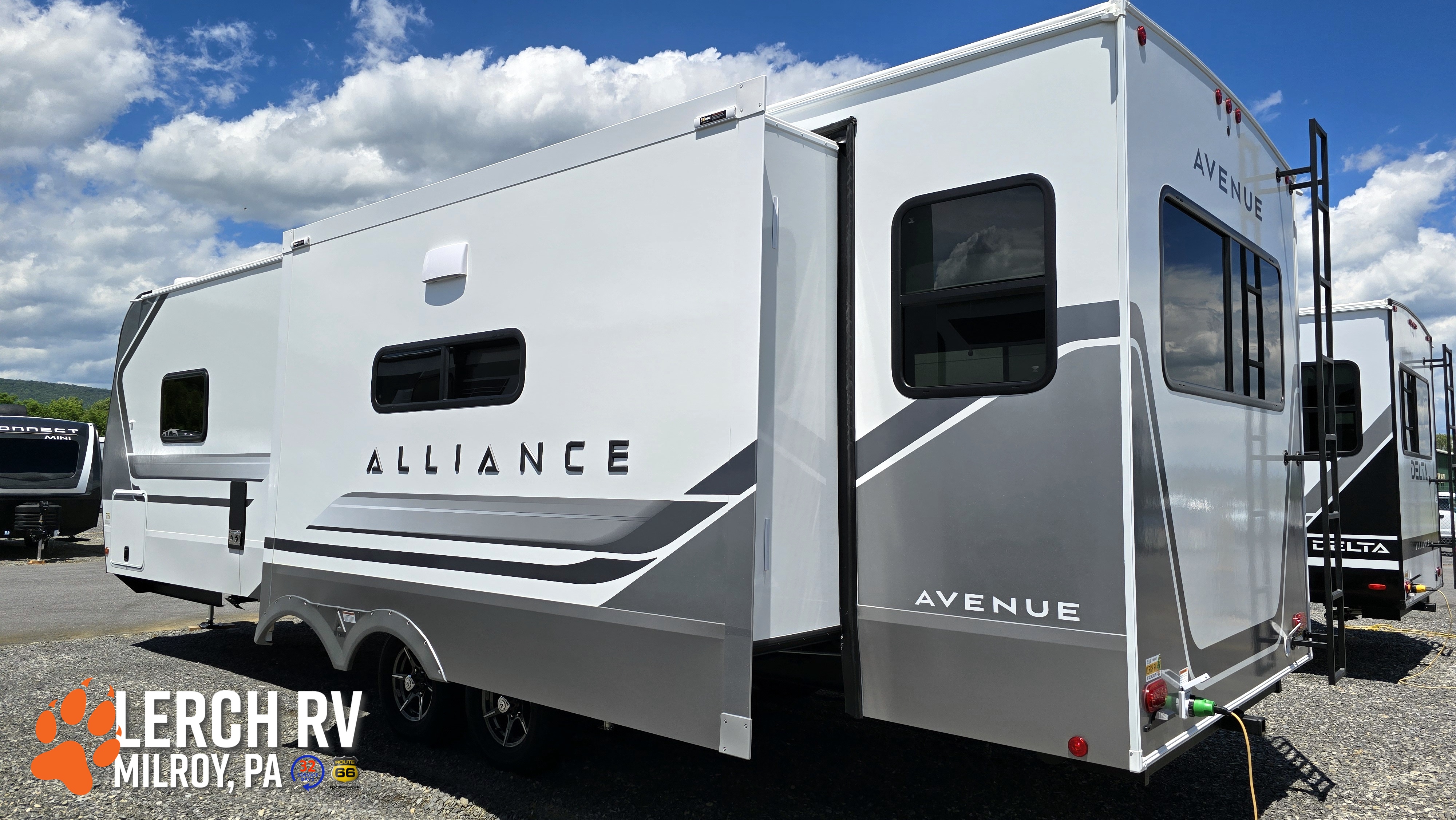 2027 Alliance RV Avenue 298RL - Image 6
