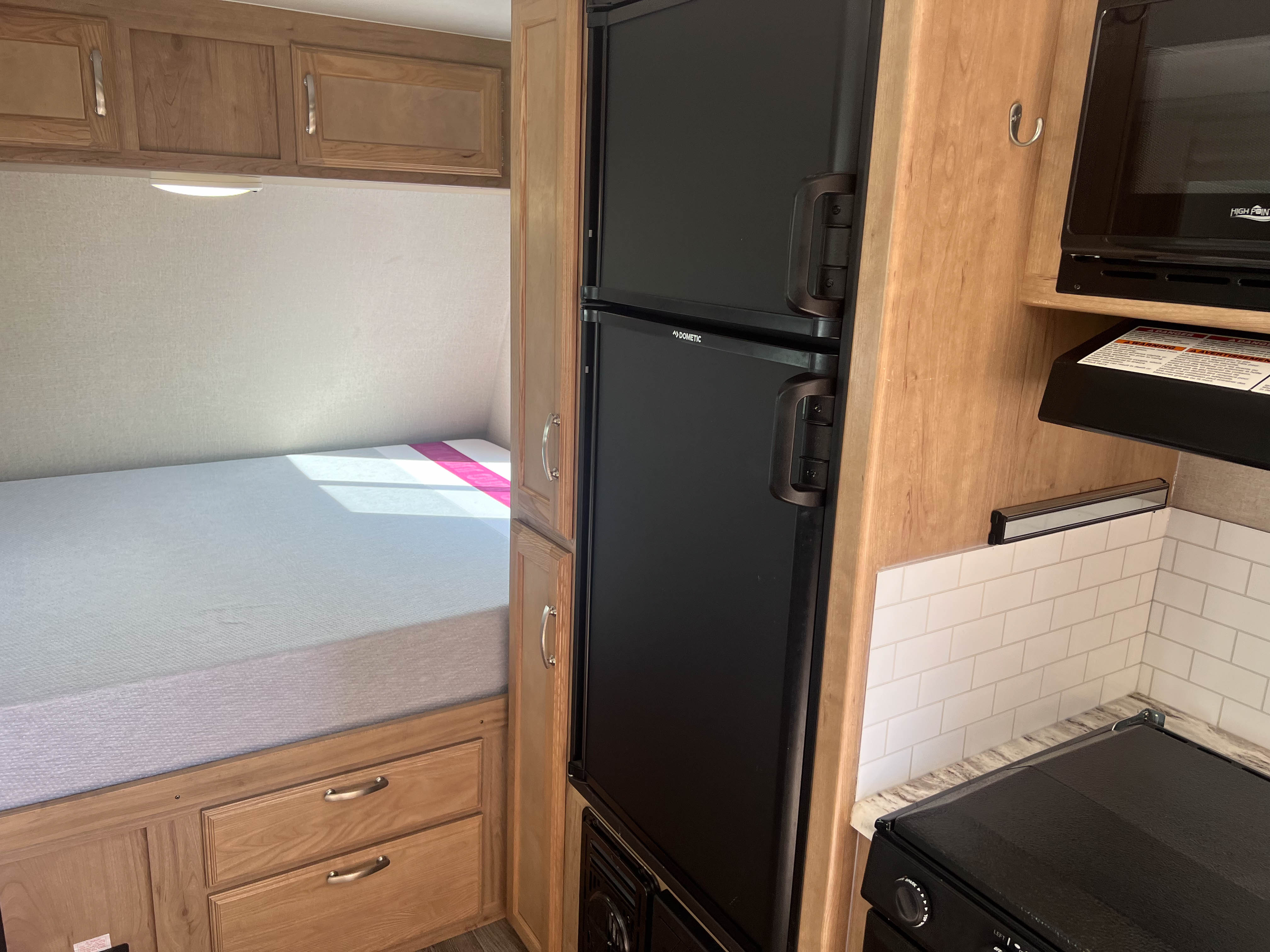2020 Winnebago Micro Minnie 1808FBS - Image 15