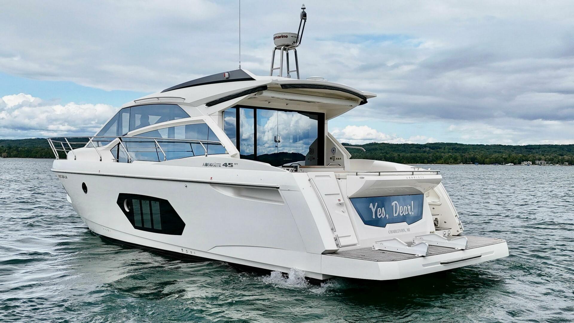2016 Absolute 45 Sport Yacht - Image 10
